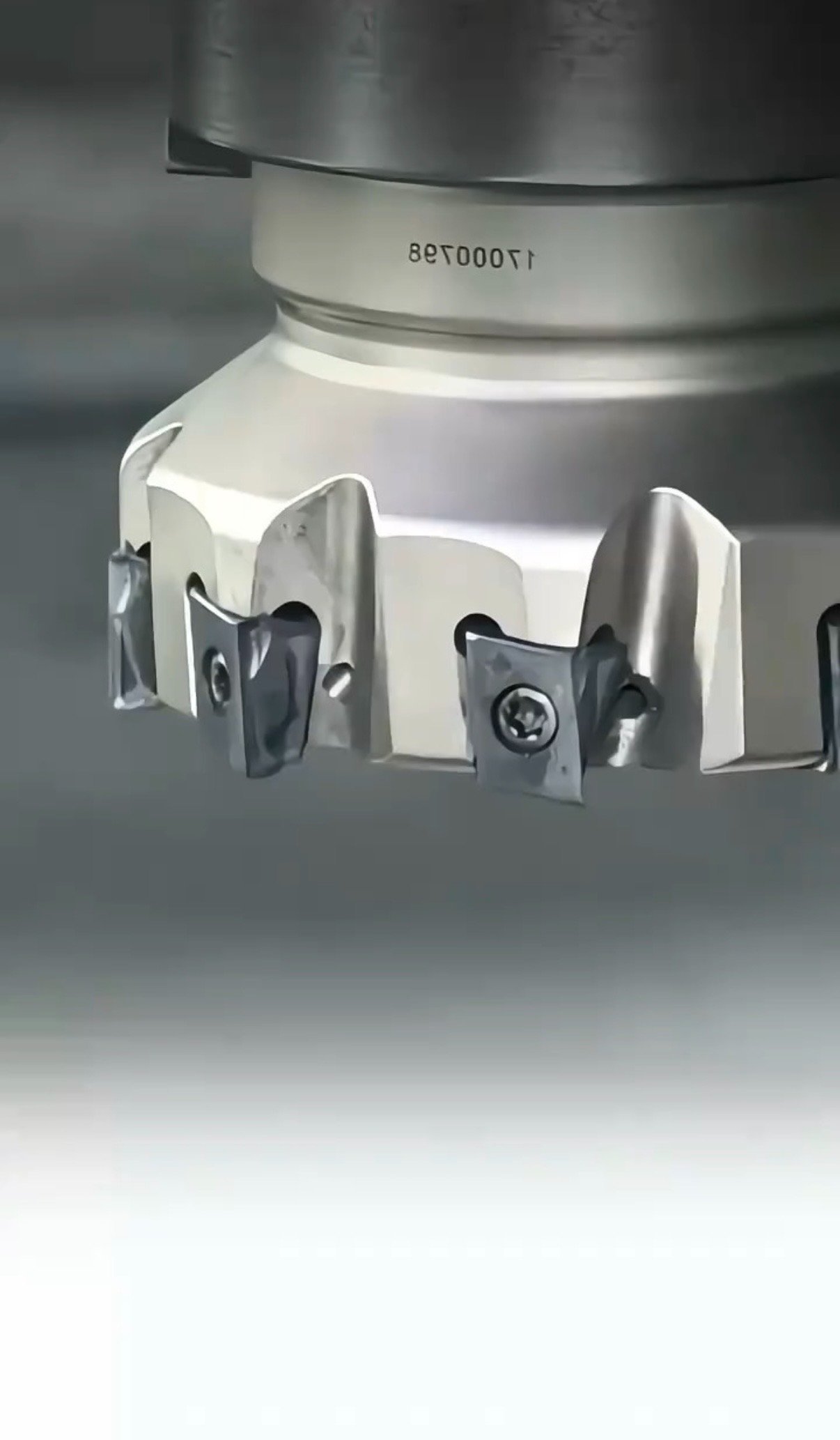 Diamond-coated cutting blade