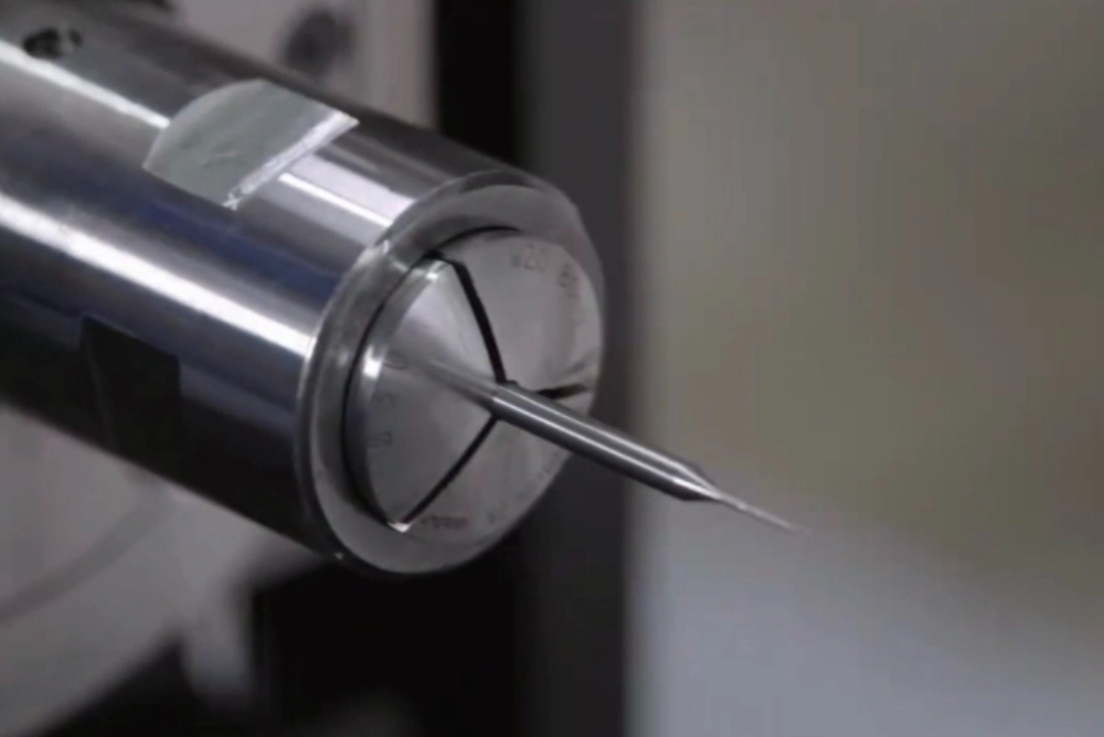 How to Choose a Diamond Drill Hole Cutter for PCB CFRP and Graphite Machining