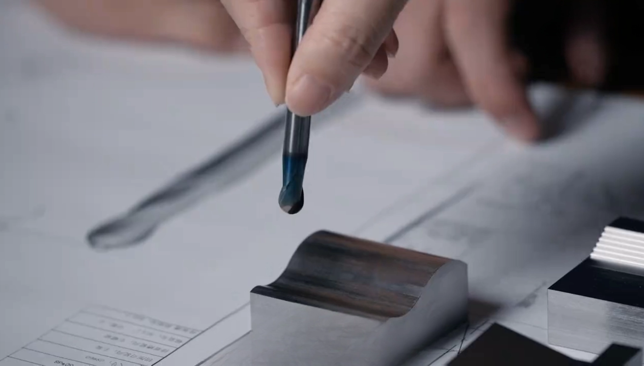 Why CVD Diamond Coated End Mills Last Longer in Abrasive Material Machining